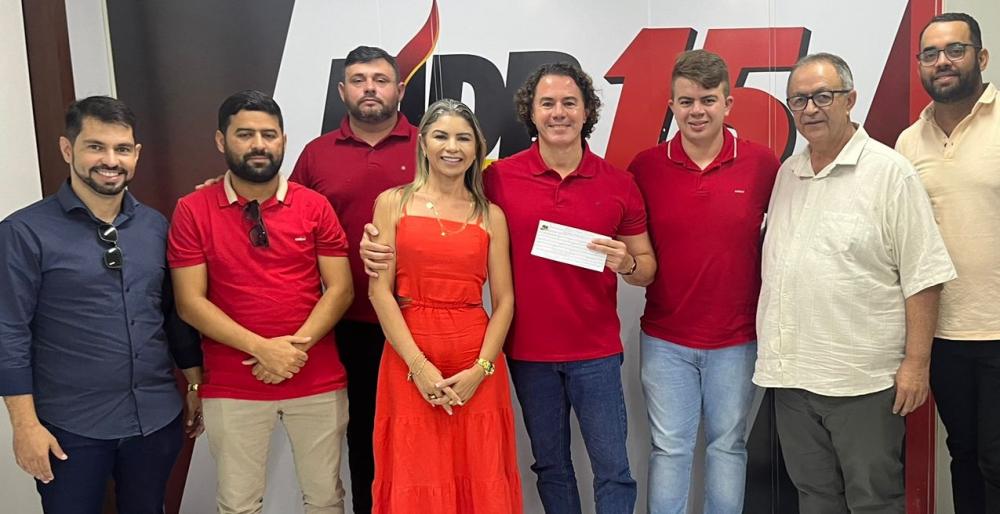 MDB inicia 2024 com a filiação da pré-candidata a Prefeita de Soledade, a empresária Adriana Nirinha