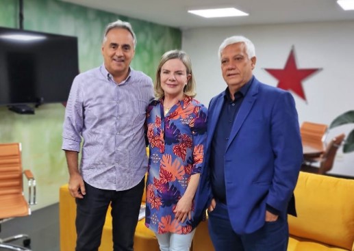 Luciano Cartaxo se reúne com Gleisi Hoffman e discute pré-candidatura do PT em João Pessoa