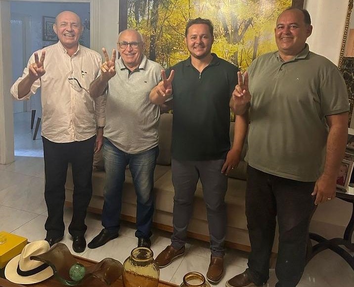 Pedro Barbosa e Edielson aderiram à pré-candidatura de Chaguinha Lopes à prefeito de São Mamede