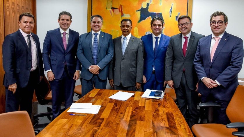 Murilo Galdino é eleito, por unanimidade, coordenador da Bancada federal da Paraíba no Congresso Nacional