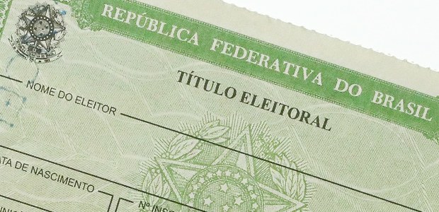 Jovens de 16 a 18 anos podem tirar 1º título de eleitor até 8 de maio
