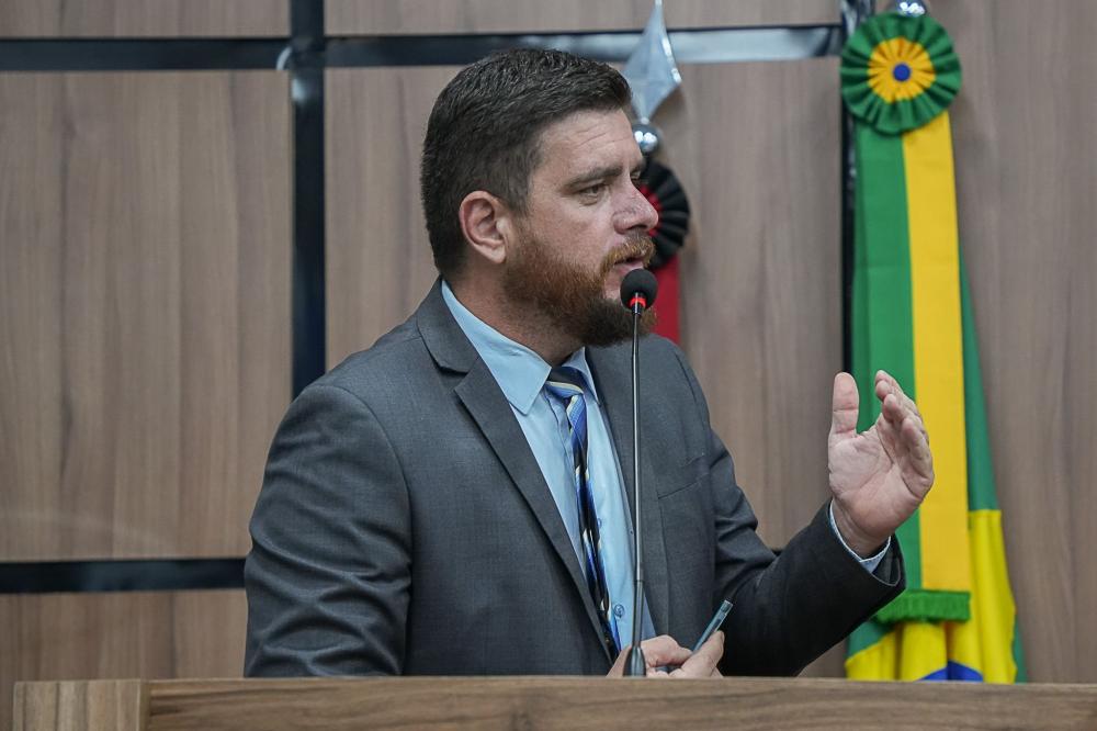 Vereadores de Patos votam aumento de seus salários em 70%; reajuste também para o prefeito, vice e secretários