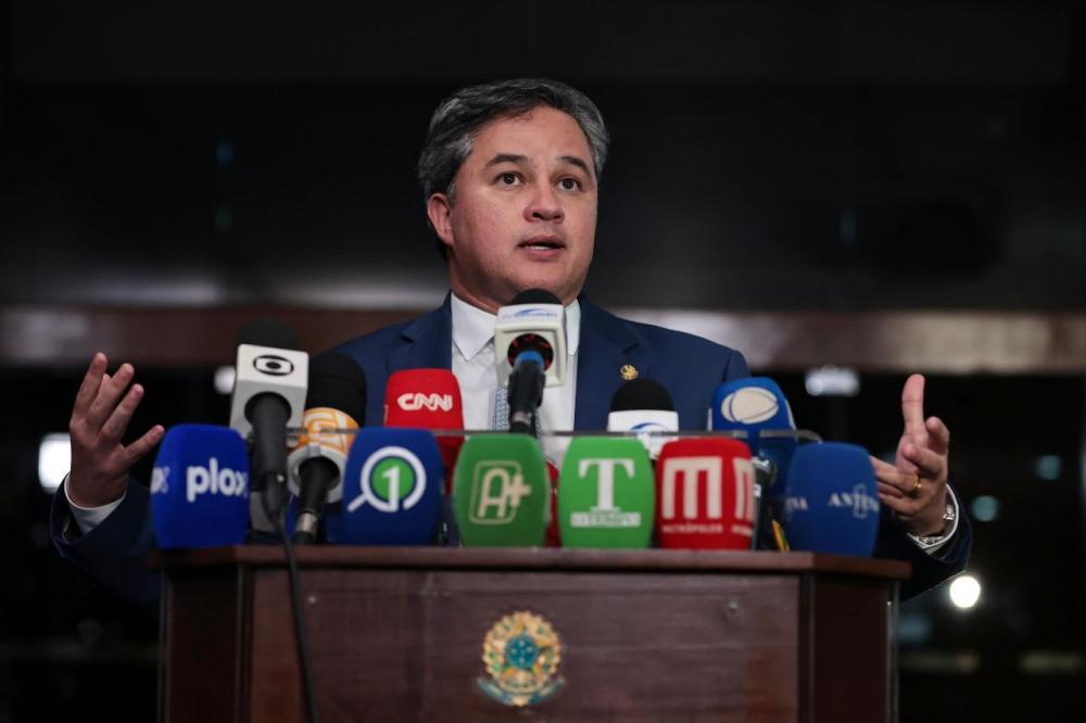 Efraim critica decisão de Zanin de suspender no STF desoneração da folha