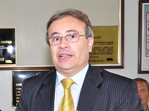 Presidente da OAB-PB diz que STF invade atribuições do parlamento e do poder executivo, e defende mandatos para ministros