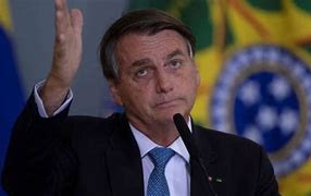 Interferência na PF: Moraes pede que PGR avalie arquivamento de inquérito contra Jair Bolsonaro