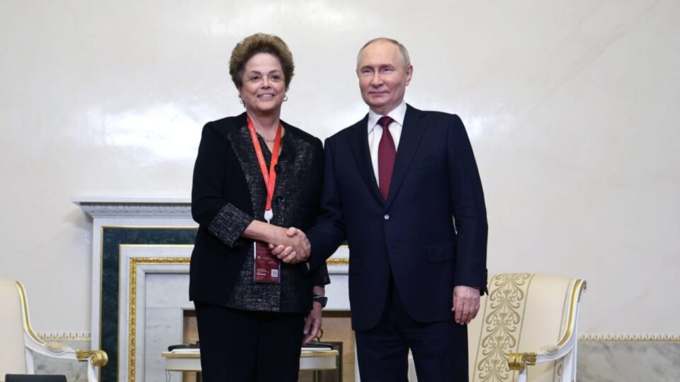 Dilma Rousseff encontra com Vladimir Putin e recebe elogios por ‘eficiência’ no comando do Brics