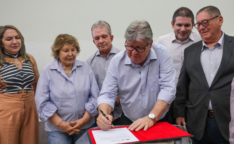 João Azevêdo autoriza início das obras do Hospital de Trauma do Sertão e fortalece regionalização da alta complexidade na Saúde