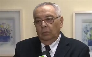 Pediatra acusado de abuso sexual infantil deve se apresentar à polícia nesta quinta-feira