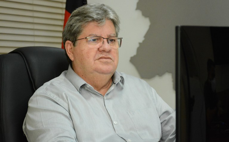 João Azevêdo anuncia fornecimento de 552.200 almoços por mês em 83 municípios ao preço de R$ 1,00