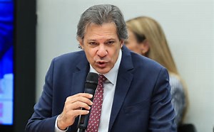 Haddad anuncia isenção de IR para quem ganha até R$ 5 mil