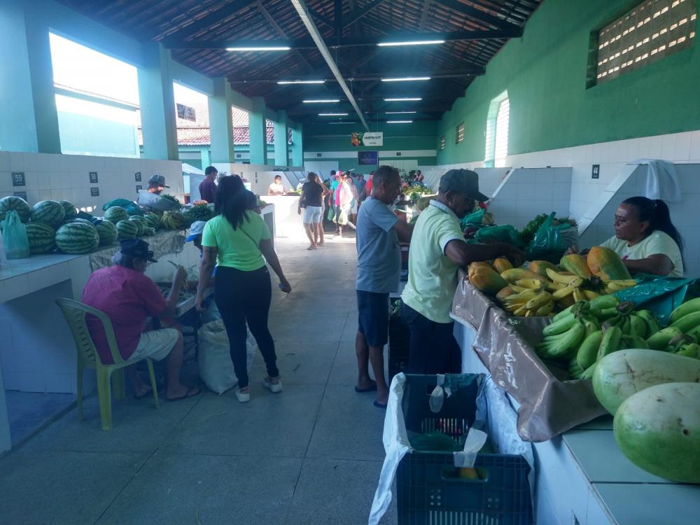 Prefeitura de São Mamede determina organização nos Boxes para comercialização de produtos da feira livre no Mercado Público