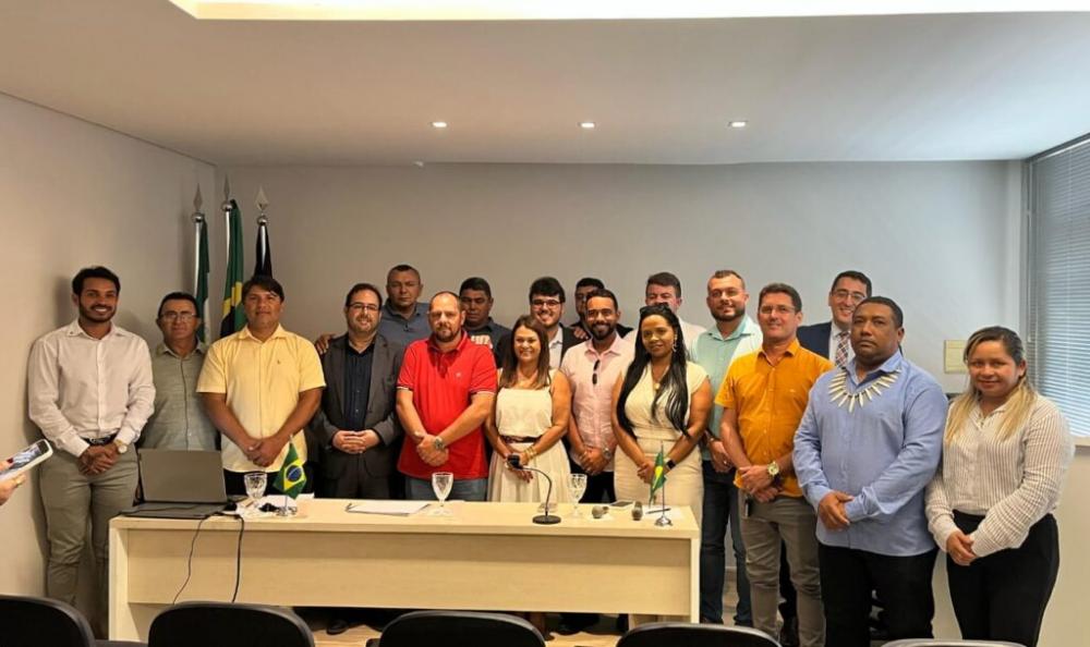 Vereador Félix Júnior (REP) Santa Luzia, é escolhido 1º secretário da recém-fundada FECAM/PB em João Pessoa