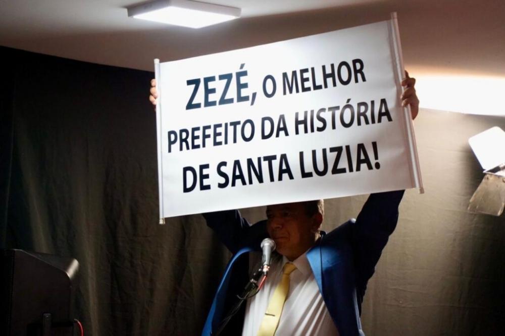 Vereador Professor Félix Junior Presidente da CMSL parabeniza o ex-prefeito Zezé pelo seu aniversário