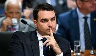 Flávio Bolsonaro ataca Moraes e diz que ato no Rio é por anistia e contra “alexandrismo”