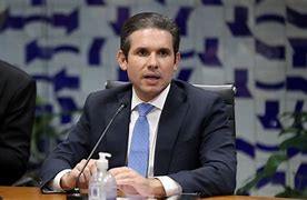 Hugo Motta deve criar comissão para discutir projeto da anistia, dizem aliados