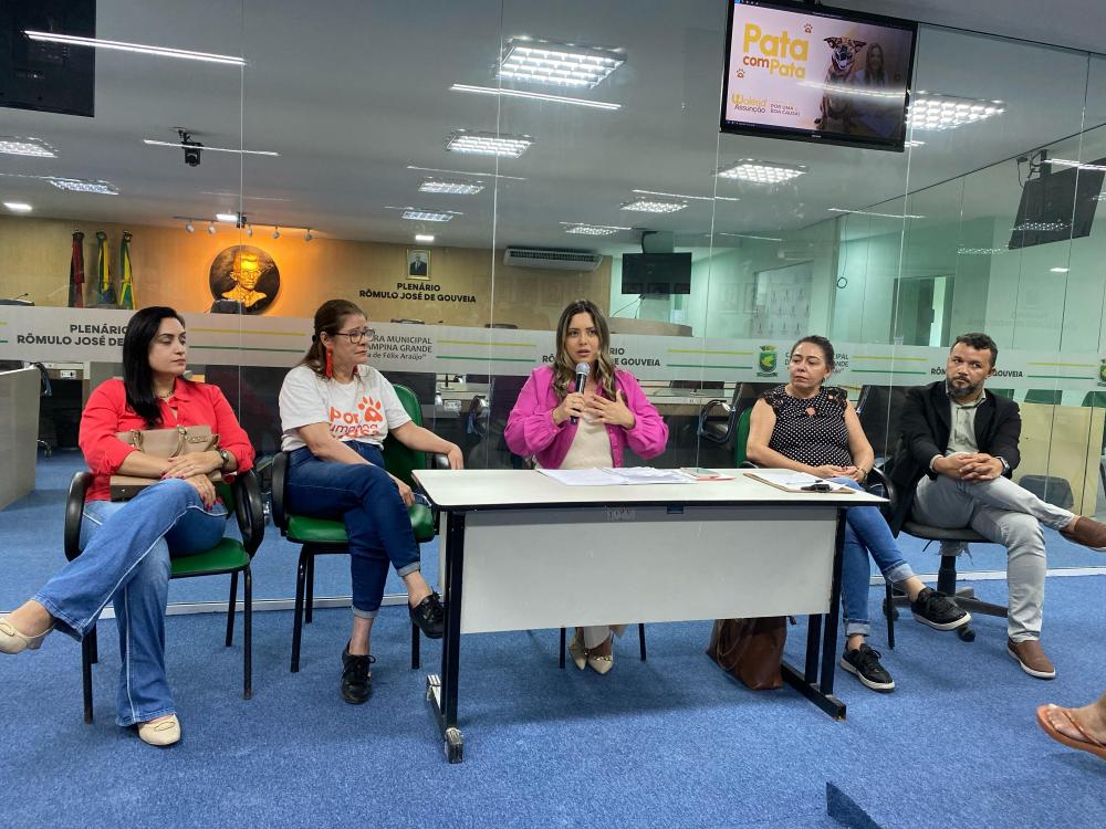 Waléria Assunção lança abaixo-assinado pela construção de Hospital Veterinário de Campina Grande