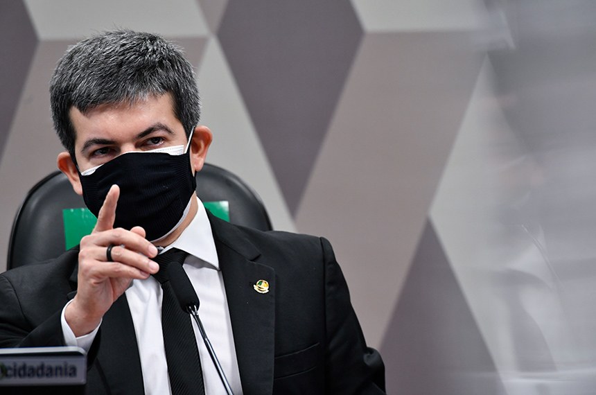 CPI recebe com serenidade a decisão do STF de conceder habeas corpus a Pazuello, diz Randolfe 