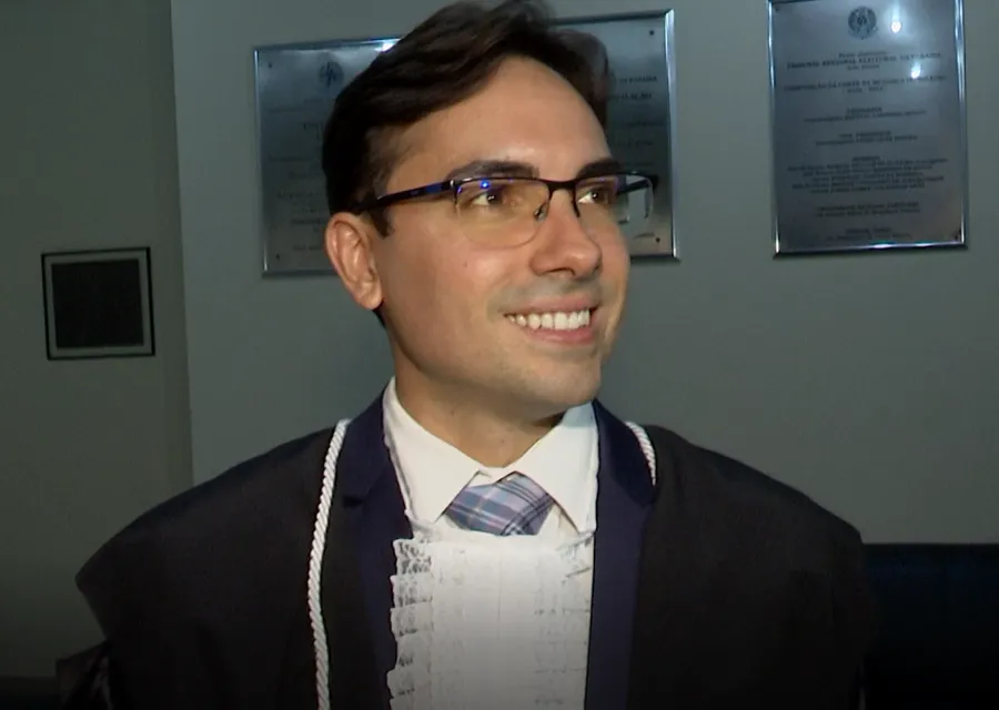 Rodrigo Clemente assume como novo membro da TRE-PB