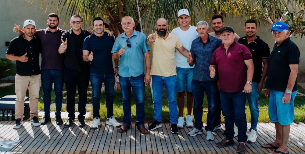 Oposição de Junco do Seridó sela dobradinha política em apoio a Dr. Jhony para federal e Zezé para estadual