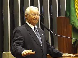 Frei Anastácio alerta que Bolsonaro já liberou o equivalente a um terço dos agrotóxicos usados no Brasil