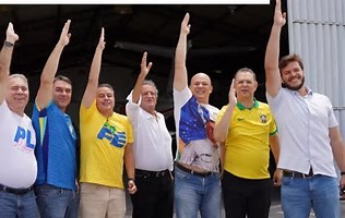 Efraim Filho oficializa filiação ao PL em evento com Flávio Bolsonaro