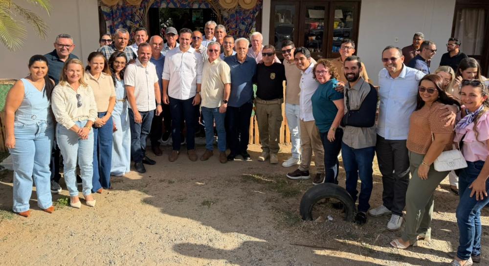Pré-candidato a deputado estadual, Zezé, recebe reconhecimento do governador Lucas Ribeiro em Santa Luzia