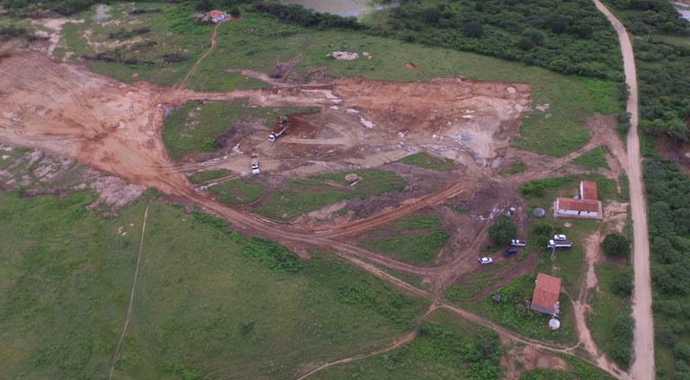 Governo realiza obras de esgotamento sanitário no município de São Bento PB