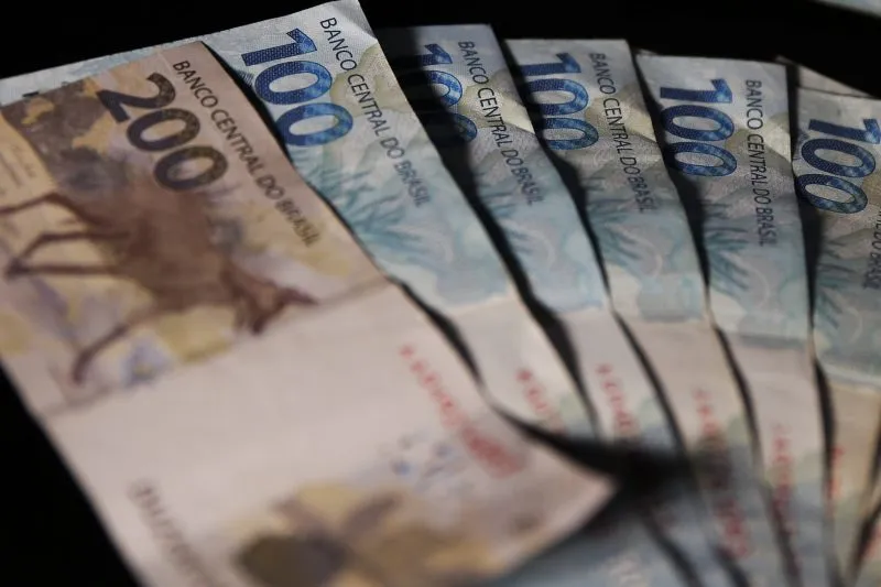 Receita Federal abre consulta ao 2º lote de restituição do Imposto de Renda