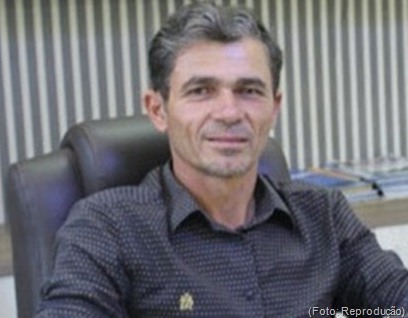 Justiça mantém prefeito de Camalaú afastado do cargo por irregularidade