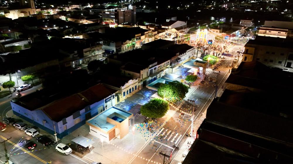 Tribunal de Justiça da Paraíba derruba decisão que determinava a demolição de calçadão e quiosques no Centro de Santa Luzia e reconhece a legalidade da obra de requalificação urbana