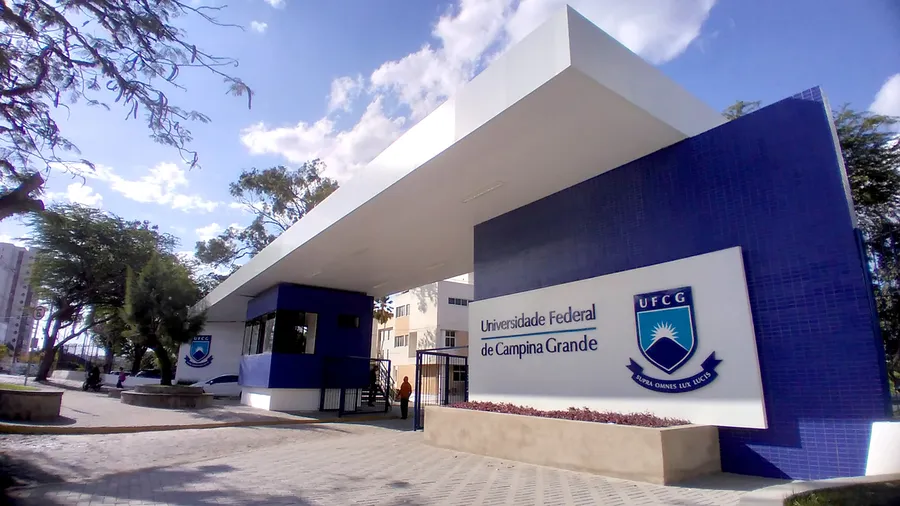 MEC determina demissão de professor da UFCG investigado por assédio sexual e moral contra alunas