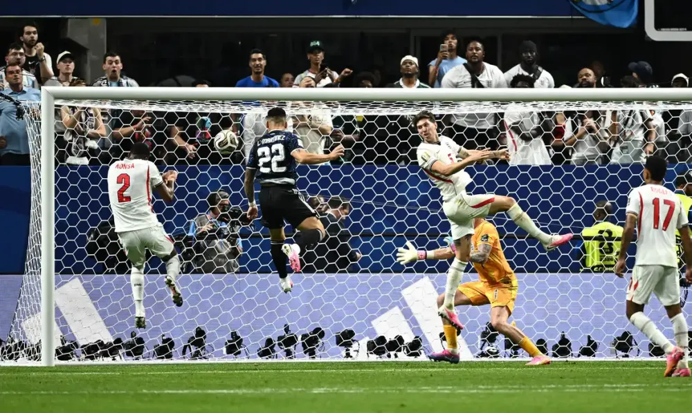 Com outra virada incrível, Argentina despacha Inglaterra e vai à final com a Espanha