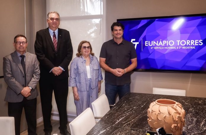 Leo Bezerra fortalece parceria institucional e transfere imóvel ao Tribunal de Justiça da Paraíba