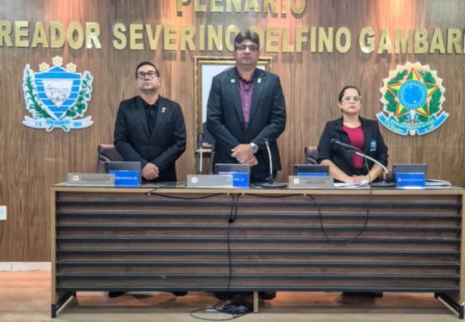 Vereadores apresentam e aprovam várias proposituras em sessão ordinária da câmara de São Mamede