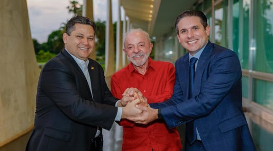 Lula diz a Motta e Alcolumbre que PT vai apoiar recondução dos dois e acerta pauta no Congresso
