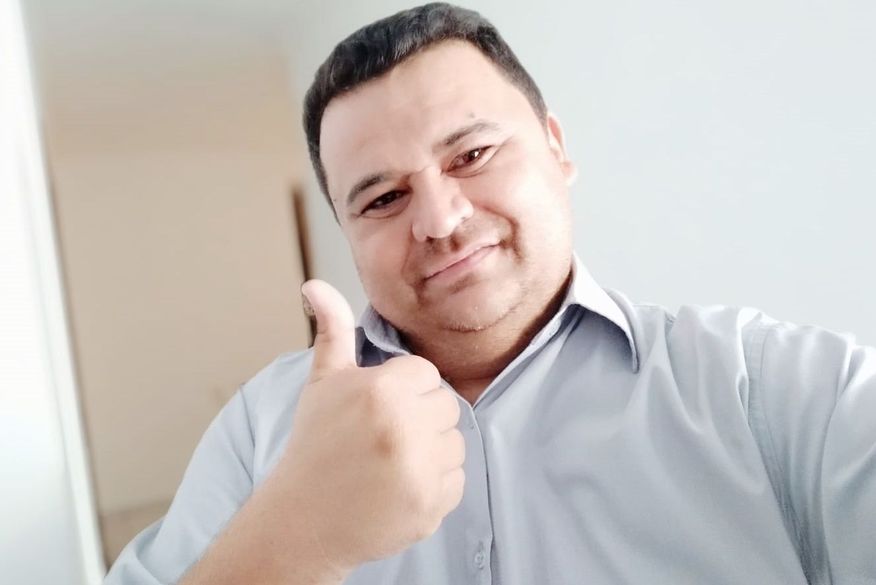 Faleceu nesta sexta-feira em Patos de Covid-19 o radialista Fabio Diniz