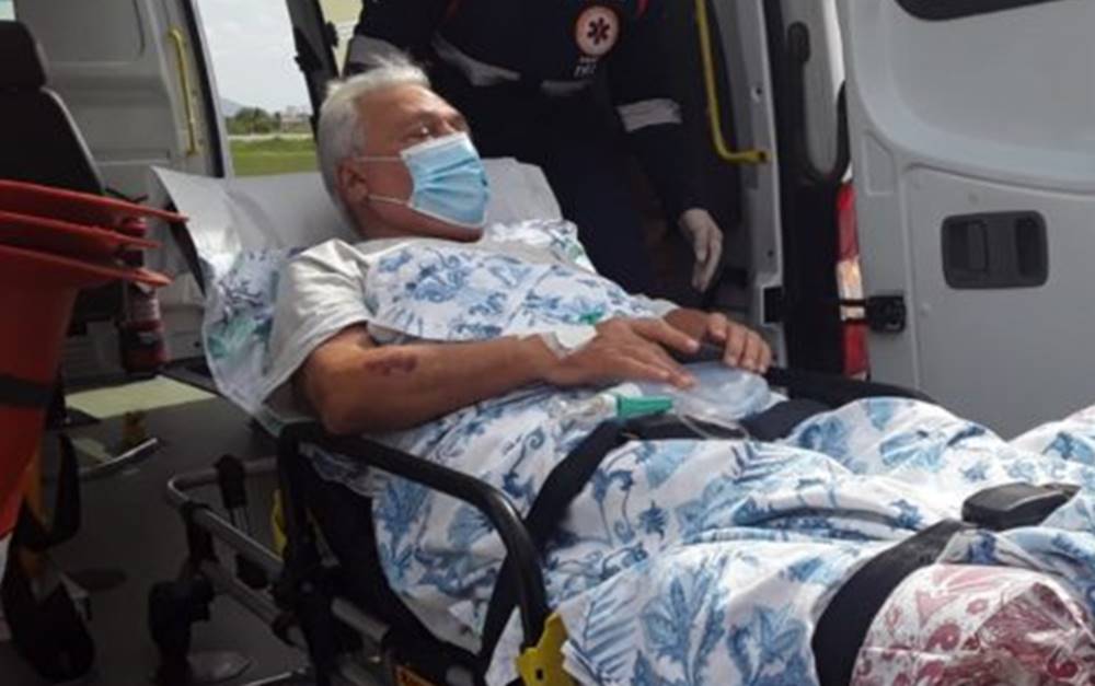 Prefeito de Cajazeiras José Aldemir é transferido para o Sírio Libanês em São Paulo com Covid-19