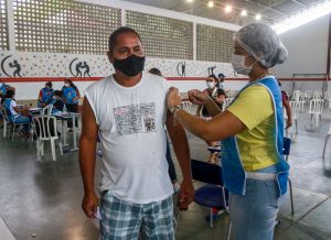 Prefeitura de João Pessoa realiza ‘Corujão de vacinação’ para público de 45+ a partir desta sexta-feira