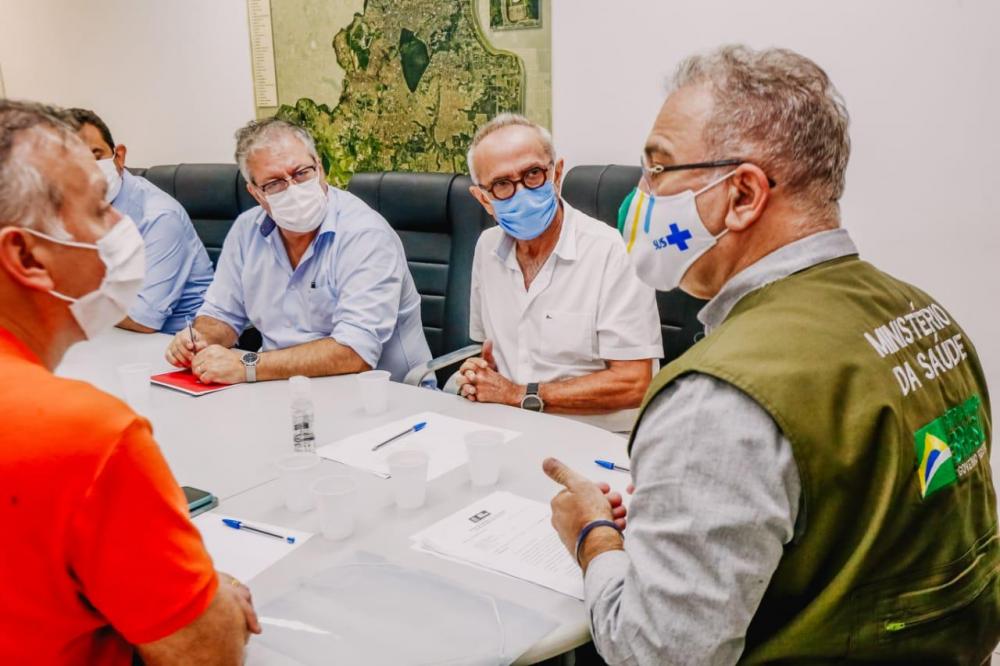 Cícero se reúne com ministro da Saúde e fala em vacinar população adulta de JP com 1ª dose até agosto