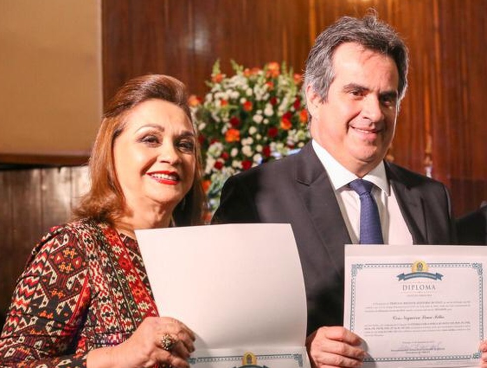 Mãe de Ciro Nogueira toma posse como senadora após filho ser nomeado na Casa Civil