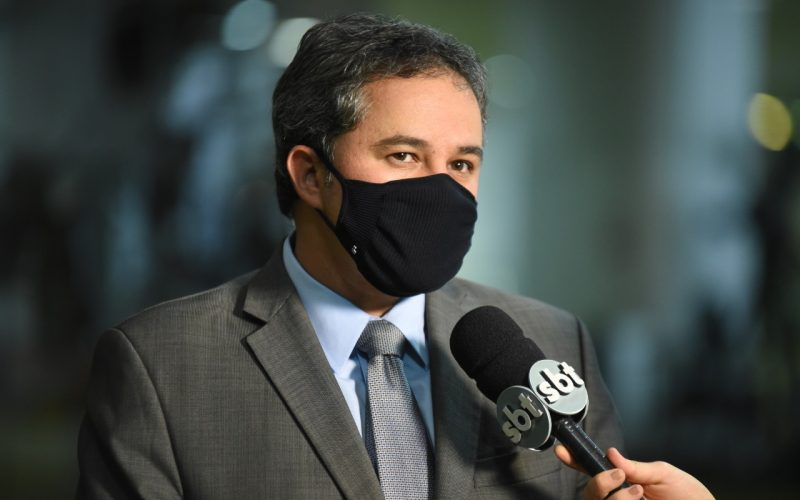 Efraim Filho é reconduzido, pela terceira vez, à liderança da bancada federal Paraibana