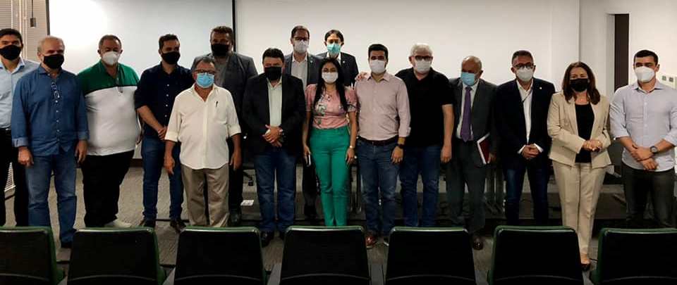 Prefeitos do Cariri, Seridó e Curimataú Paraibanos vão à SUDENE pedir melhorias para suas regiões