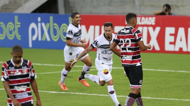 Botafogo-PB empata com o Santa Cruz, em Pernambuco, e está classificado para o quadrangular final da Série C